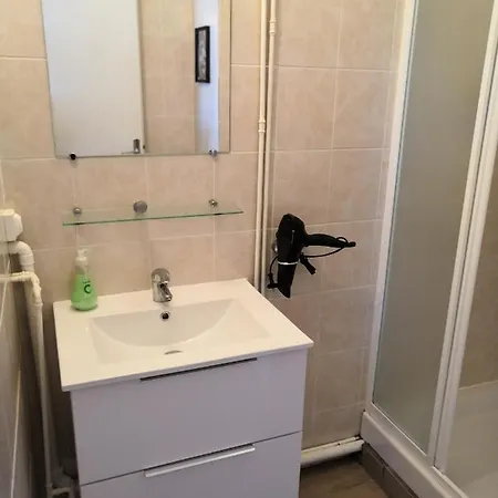 Escale Gambetta - Et 2-6 Personnes Vue Et دْييب